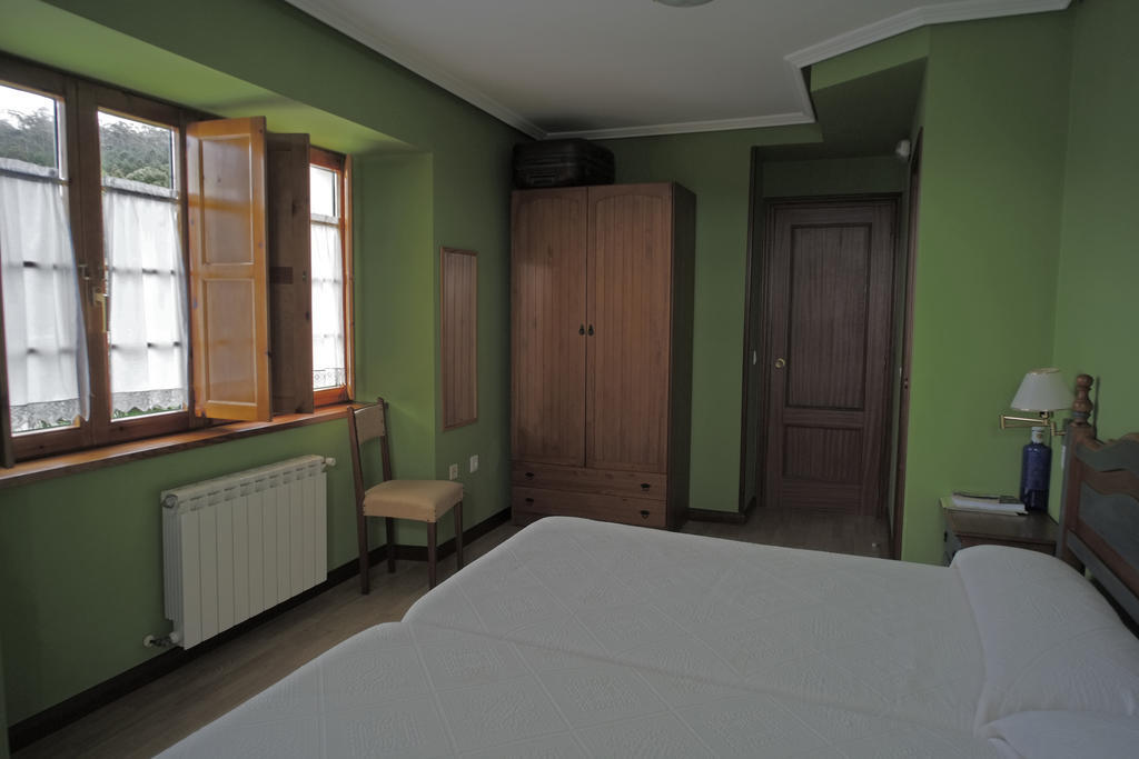 Maison d'hôtes La Rectoral De San Juan à El Franco Chambre photo