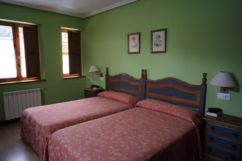 Maison d'hôtes La Rectoral De San Juan à El Franco Chambre photo